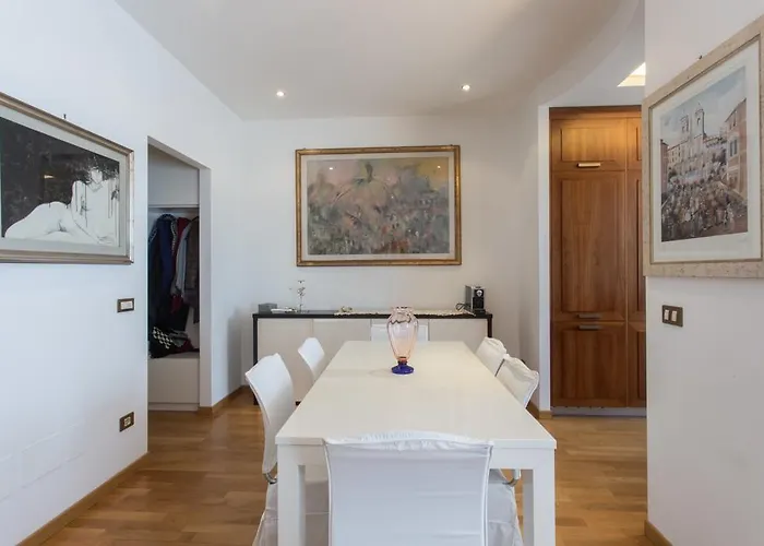 Giuliana Apartment *